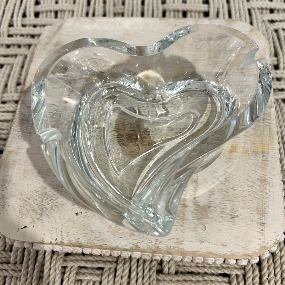 Konkam hand made Heart-Shaped Clear Crystal ashtray